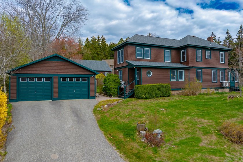 Tucked away in upper Seal Harbor, this inviting year-round - Beach Home for sale in Mount Desert, Maine on Beachhouse.com
