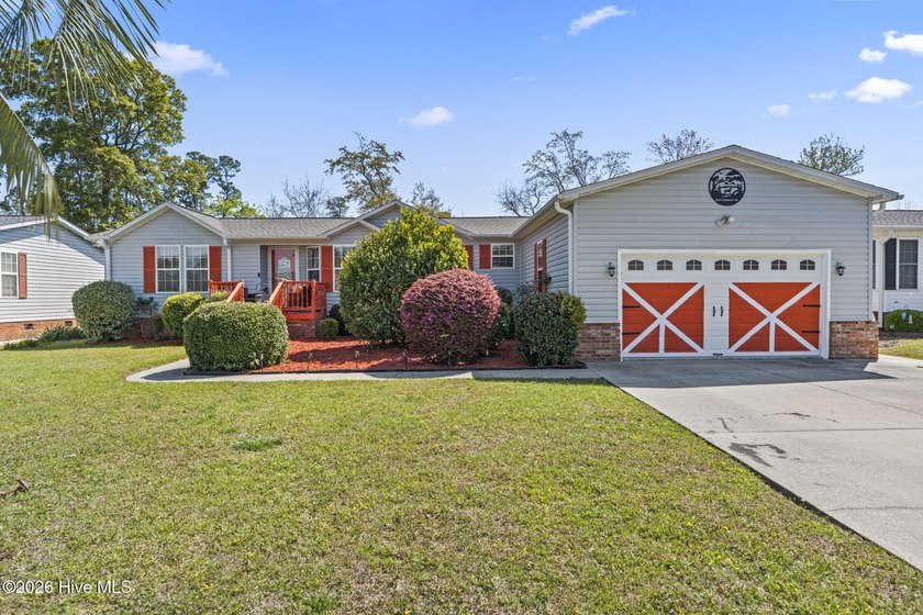 Located just blocks from downtown Calabash, this 3-bedroom - Beach Home for sale in Carolina Shores, North Carolina on Beachhouse.com
