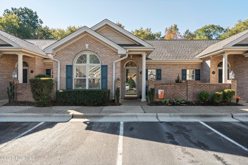 Simplify your days and elevate your lifestyle in this - Beach Townhome/Townhouse for sale in Wilmington, North Carolina on Beachhouse.com