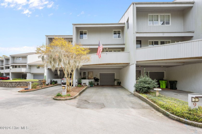 Waterfront Townhouse! Amazing Trent River views. Located in the - Beach Townhome/Townhouse for sale in New Bern, North Carolina on Beachhouse.com