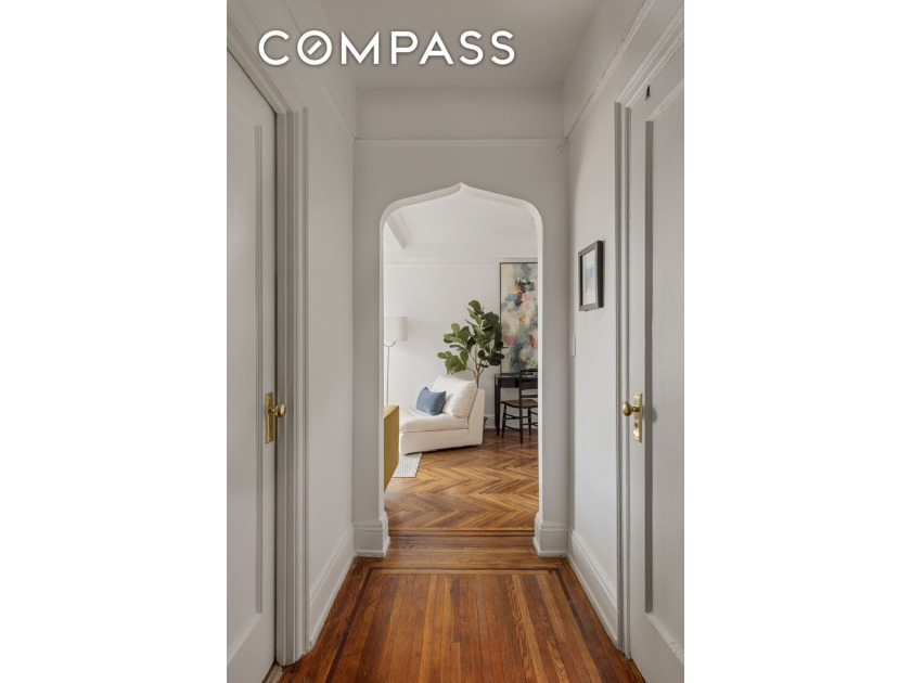 Charming CORNER 19th floor studio apartment is bathed in light - Beach Apartment for sale in New York, New York on Beachhouse.com