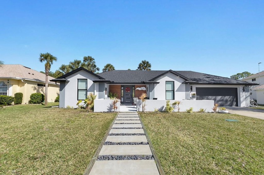 This 3 bedroom 2 bath waterfront home has been completely - Beach Home for sale in Port Orange, Florida on Beachhouse.com