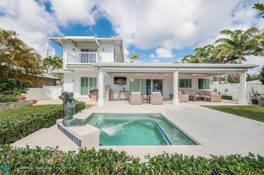 Private views along the Middle River make for a perfect boaters - Beach Home for sale in Wilton Manors, Florida on Beachhouse.com