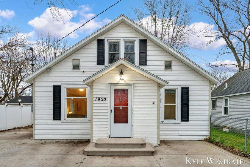 Welcome to 1950 Dowd! This four bed two bath home is move in - Beach Home for sale in Muskegon, Michigan on Beachhouse.com