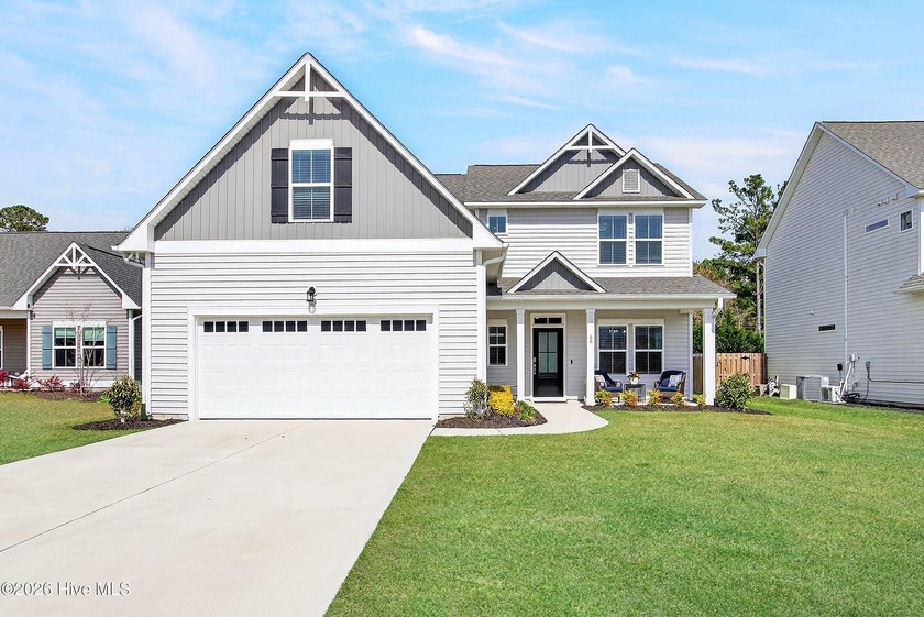 Move-in ready 4-bedroom home with style, space, and value! - Beach Home for sale in Hampstead, North Carolina on Beachhouse.com