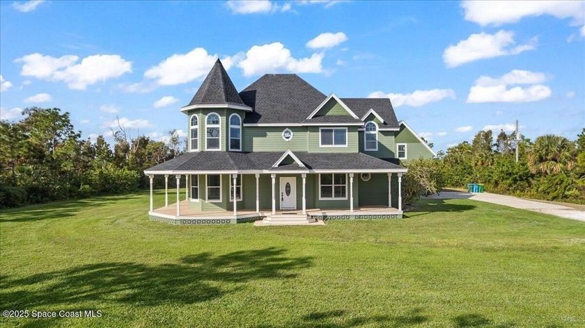 Are you looking for a stunning home with no HOA setting on - Beach Home for sale in Malabar, Florida on Beachhouse.com