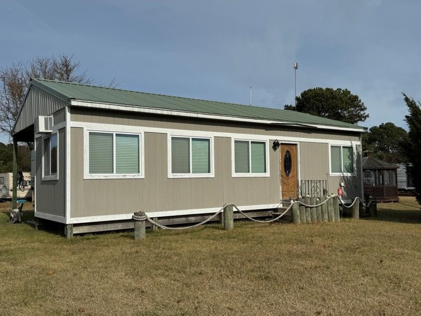 This nice three bedroom one bathroom hybrid Trails End property - Beach Home for sale in Horntown, Virginia on Beachhouse.com