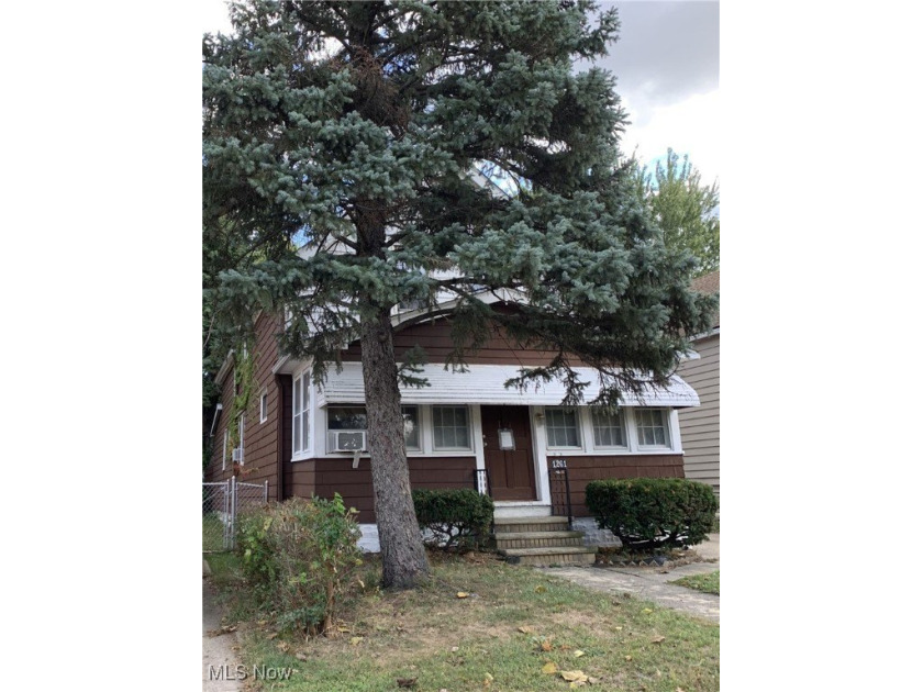 Just listed. Priced to sell quickly. Many updates - see - Beach Home for sale in Cleveland, Ohio on Beachhouse.com