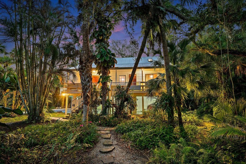 Welcome to 4844 River Pl, a delightful single-family home stilt - Beach Home for sale in Fort Pierce, Florida on Beachhouse.com