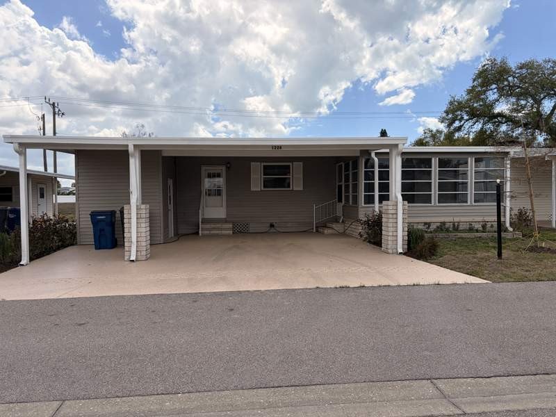 Welcome to this charming 2-bedroom, 2-bath home nestled in a - Beach Home for sale in Bradenton, Florida on Beachhouse.com