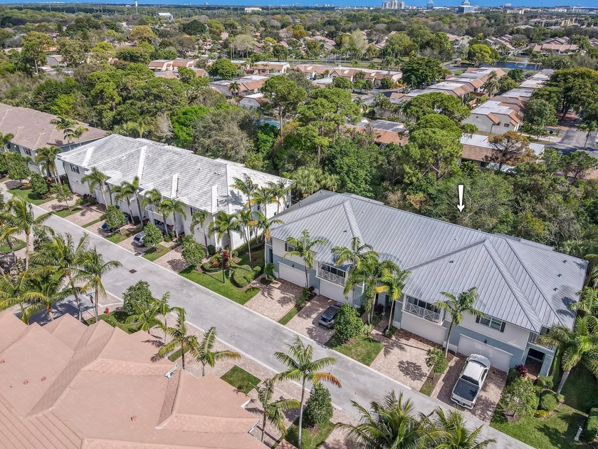 Stunning Custom Key West Townhouse in Hampton Cay. Discover this - Beach Townhome/Townhouse for sale in Palm Beach Gardens, Florida on Beachhouse.com