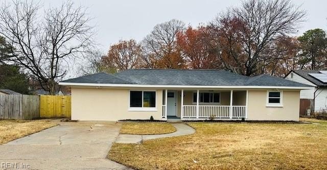 Recently renovated 3 bedroom, 2 full bath ranch with Covered - Beach Home for sale in Hampton, Virginia on Beachhouse.com