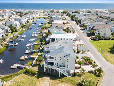 Magnificant views straight down the canal and across the marsh - Beach Home for sale in Sunset Beach, North Carolina on Beachhouse.com