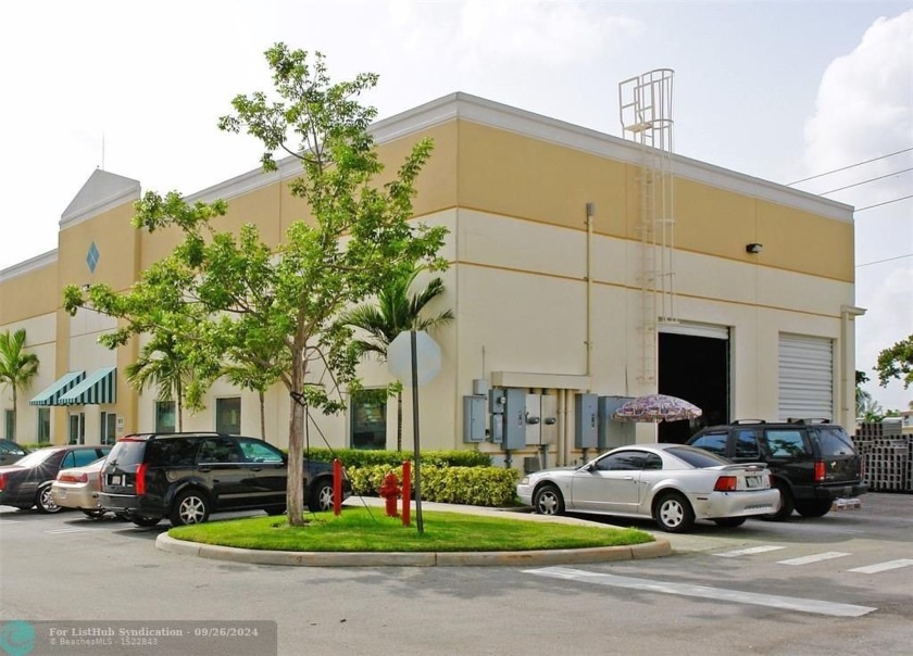 Immaculate office/warehouse for sale located in an Opportunity - Beach Commercial for sale in Pompano Beach, Florida on Beachhouse.com