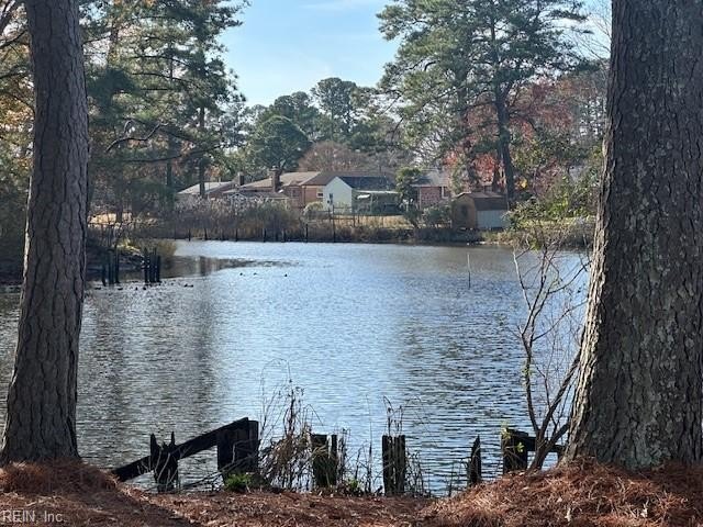 Deep water access in Norfolk. This is a beautiful Brick ranch - Beach Home for sale in Norfolk, Virginia on Beachhouse.com