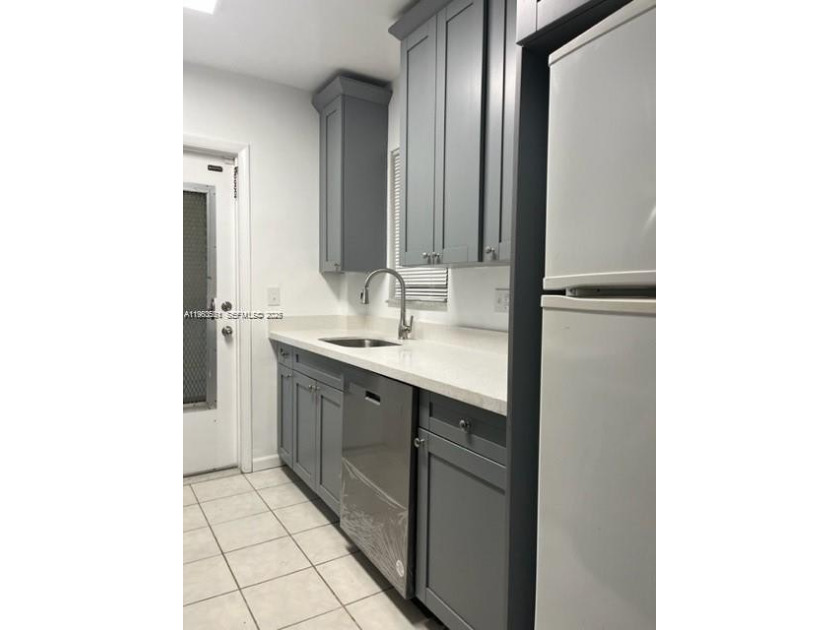 Bright and Spacious 2 Bedroom/ 2 Bathroom at Hallandale Beach - Beach Condo for sale in Hallandale Beach, Florida on Beachhouse.com