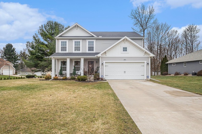 Spacious 4BR/2.5BA house located in desirable Osage Orchards - Beach Home for sale in South Haven, Michigan on Beachhouse.com