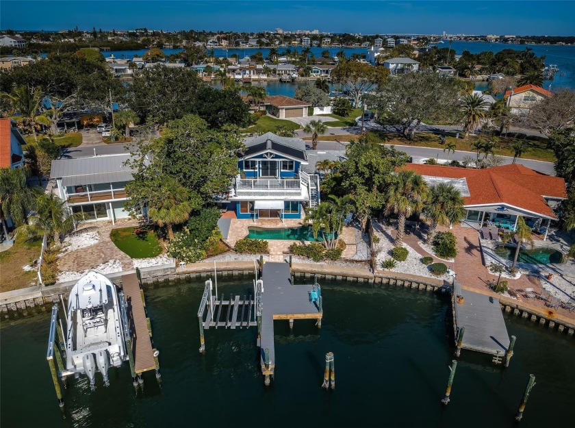 This WATERFRONT gem is ready to embrace its new owner. A piece - Beach Home for sale in Indian Rocks Beach, Florida on Beachhouse.com