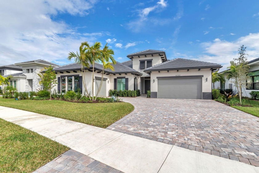 Priced below Builder Model! Amazing upgrades and ready to mov - Beach Home for sale in Palm Beach Gardens, Florida on Beachhouse.com