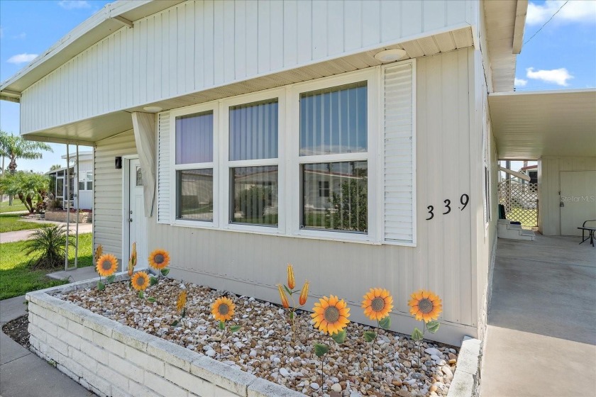 Welcome to Leisure Lake Mobile Home Co-Op, a vibrant 55+ - Beach Home for sale in Palmetto, Florida on Beachhouse.com