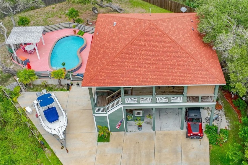 Welcome to 21 S Bahama St, a stunning 4-bedroom, 3-bathroom home - Beach Home for sale in Rockport, Texas on Beachhouse.com