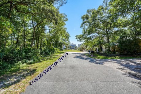 If building your dream house here on Oak Island is all you can - Beach Lot for sale in Oak Island, North Carolina on Beachhouse.com