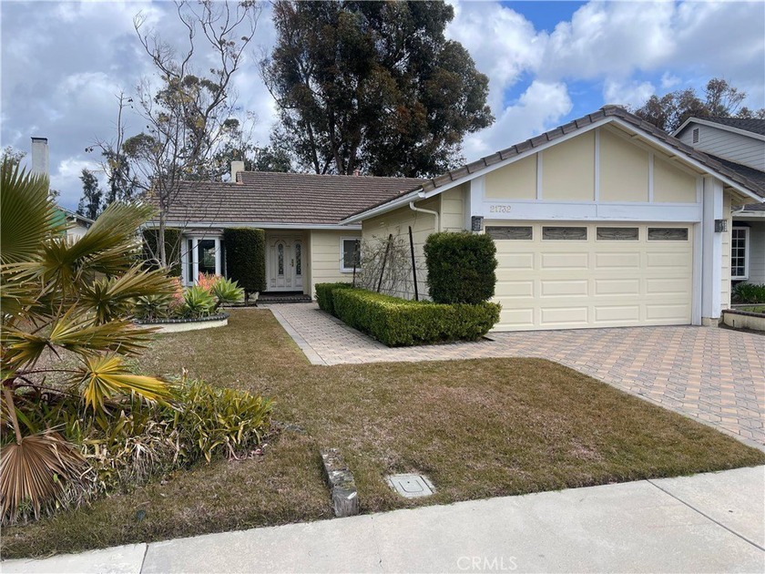 ***ATTENTION INVESTORS, FIXER DUE TO WATER INTRUSION*** CASH - Beach Home for sale in Mission Viejo, California on Beachhouse.com