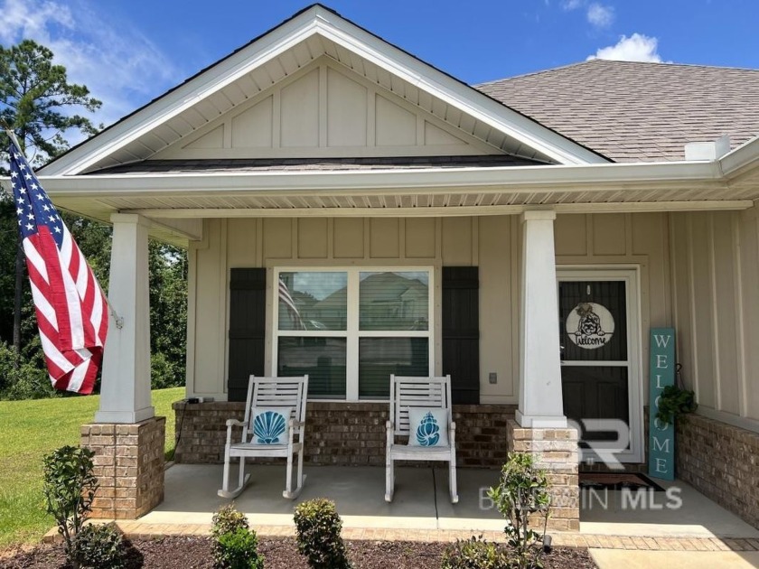 Welcome to this wonderful four-bedroom, two-bathroom home in the - Beach Home for sale in Spanish Fort, Alabama on Beachhouse.com