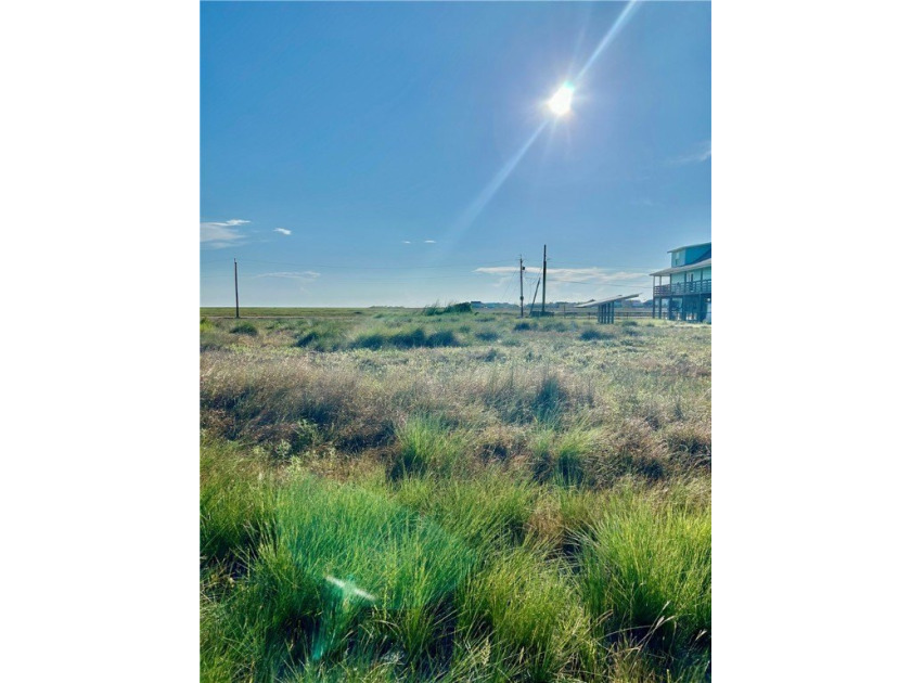 Build your custom dream home in this serene coastal lot - Beach Lot for sale in Rockport, Texas on Beachhouse.com