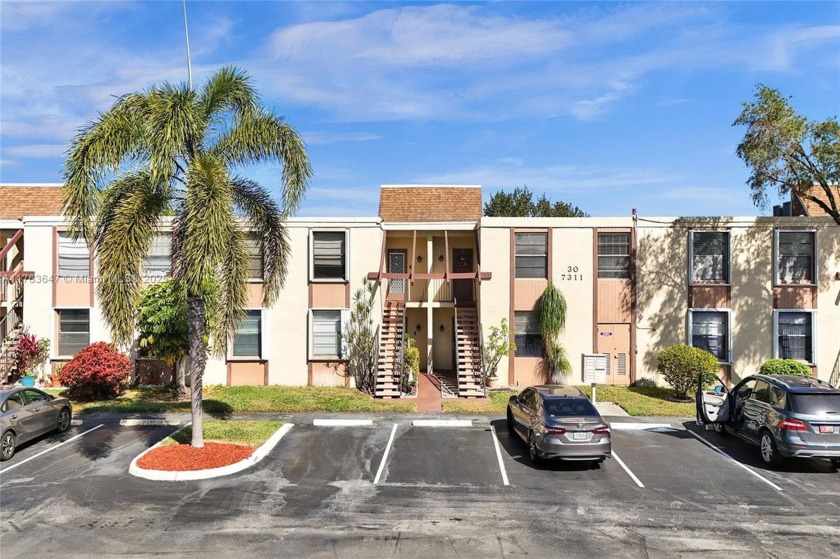 MUST SEE MOVE-IN READY, SPECTACULAR GOLF COURSE VIEWS, 2ND FLOOR - Beach Condo for sale in Margate, Florida on Beachhouse.com