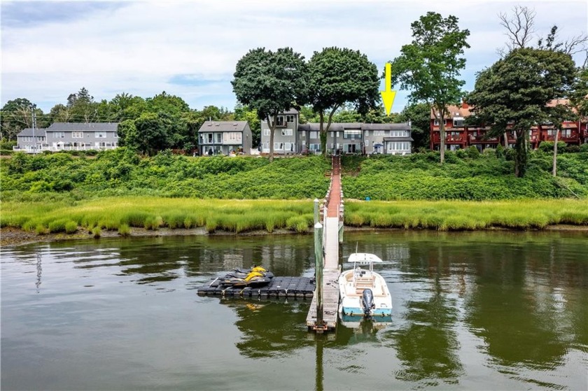 Attention Boat Owners! This fabulous waterfront townhome - Beach Condo for sale in Warwick, Rhode Island on Beachhouse.com
