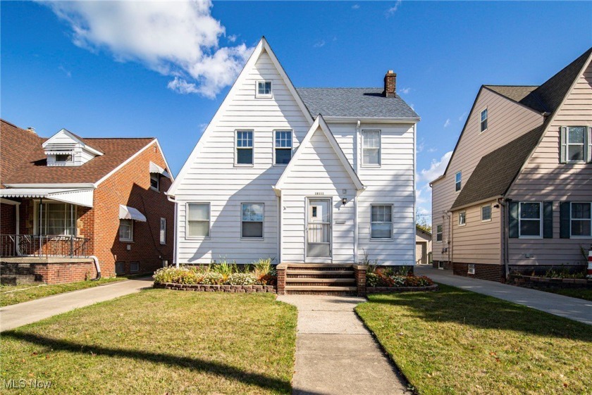 Welcome to this beautifully maintained 3-bedroom, 2-bath - Beach Home for sale in Cleveland, Ohio on Beachhouse.com