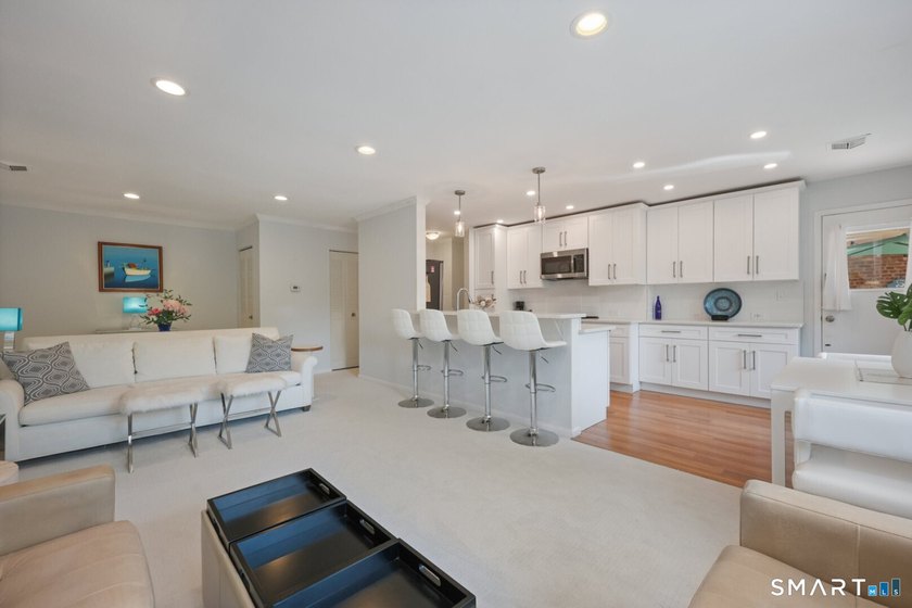 Rare to find - a renovated & sun filled end unit. 2brs 2bths - Beach Condo for sale in Fairfield, Connecticut on Beachhouse.com