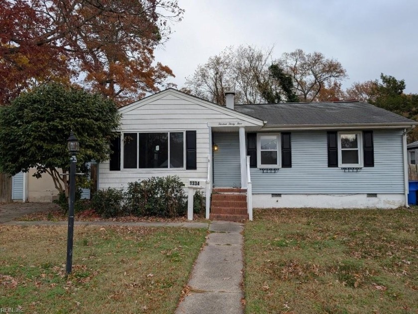 Come see this 3 bedroom, 1 bath home in the Bayview Beach - Beach Home for sale in Norfolk, Virginia on Beachhouse.com