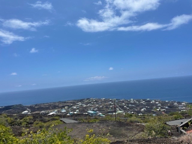 Nice lot in Milolii Beach Subdivision. You can build your future - Beach Lot for sale in Captain Cook, Hawaii on Beachhouse.com