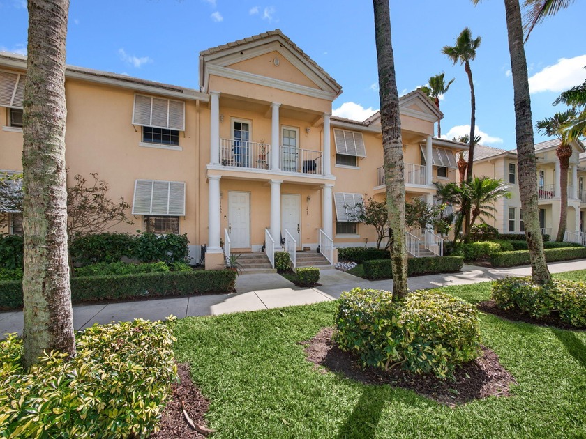 ONE OF THE BEST LOCATIONS IN THE HEART OF ABACOA.  THIS 2 - Beach Townhome/Townhouse for sale in Jupiter, Florida on Beachhouse.com