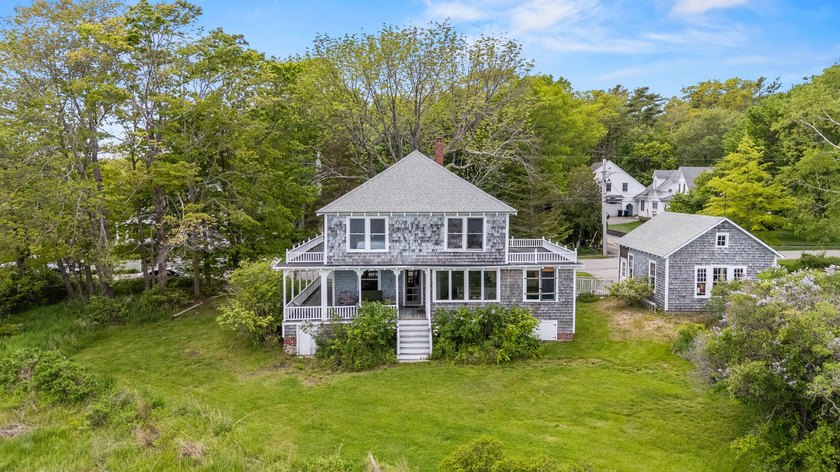 OPEN HOUSES Saturday and Sunday 11am-1pm. Offered for the first - Beach Home for sale in Kennebunkport, Maine on Beachhouse.com