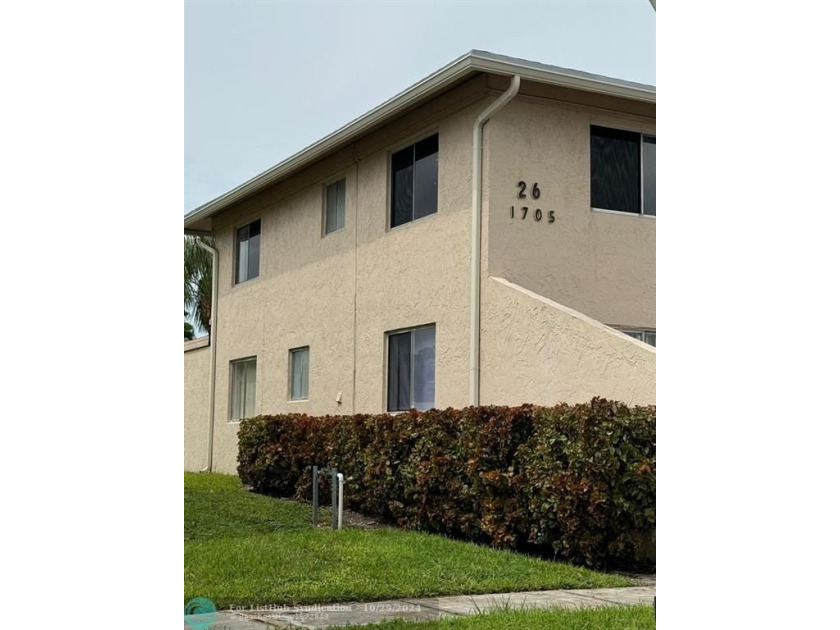 Discover the perfect home for your family in this charming 1,369 - Beach Townhome/Townhouse for sale in Margate, Florida on Beachhouse.com