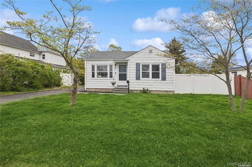 Welcome to this beautifully renovated 2-bedroom, 1-bath ranch - Beach Home for sale in Patchogue, New York on Beachhouse.com