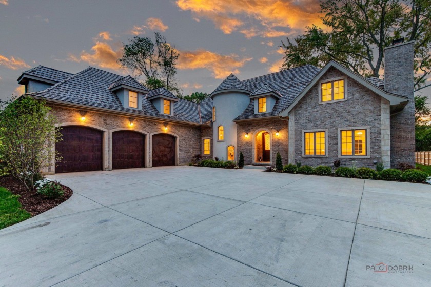 Welcome to this stunning six-bedroom, 7.1-bath new construction - Beach Home for sale in Lake Forest, Illinois on Beachhouse.com