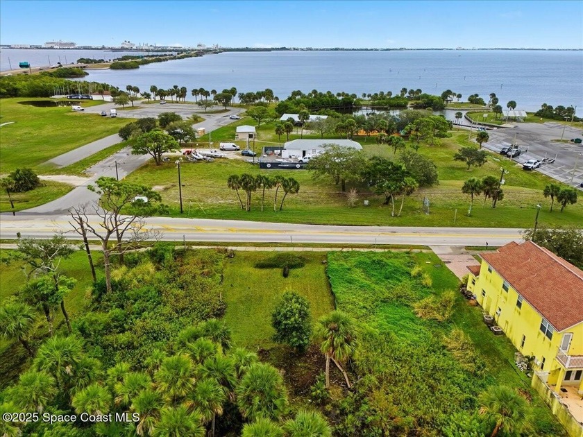 A rare opportunity to create an impressive coastal residence in - Beach Lot for sale in Merritt Island, Florida on Beachhouse.com