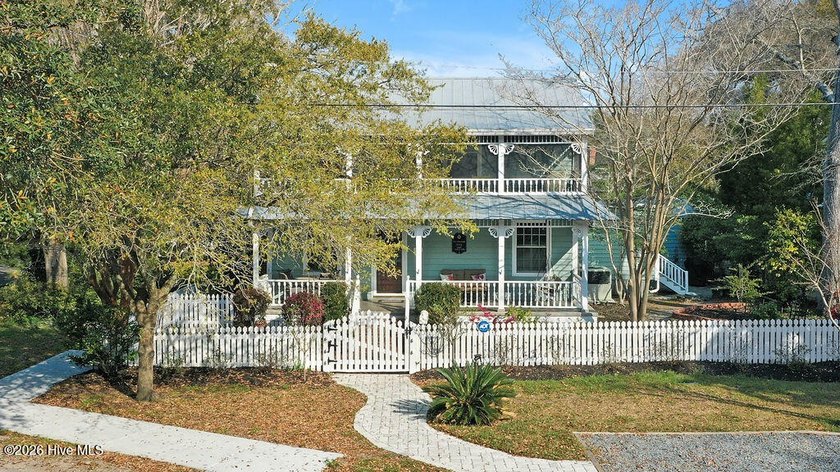 Embrace the idyllic lifestyle in this quant little seaside town - Beach Home for sale in Southport, North Carolina on Beachhouse.com