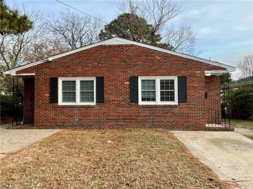 PERFECT TURNKEY OPPORTUNITY FOR THIS GORGEOUS, PROFESSIONALLY - Beach Townhome/Townhouse for sale in Norfolk, Virginia on Beachhouse.com