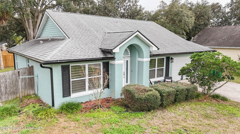 Beautifully updated 3-bed, 2-bath home on a 0.23-acre lot with a - Beach Home for sale in Cocoa, Florida on Beachhouse.com