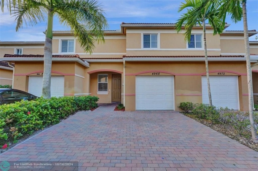 (THREE) 4/3 TOWNHOMES AVAILABLE, PERFECT FOR INVESTORS. (BUY 1 - Beach Townhome/Townhouse for sale in Dania, Florida on Beachhouse.com