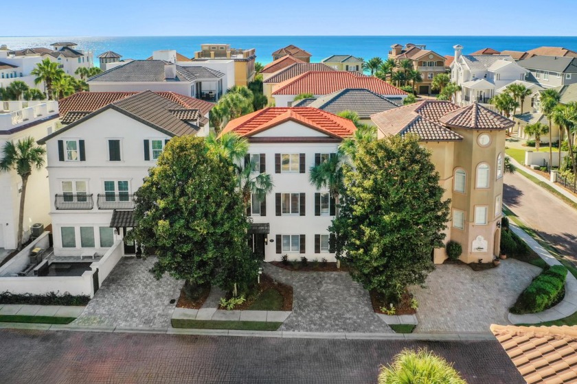 HUGE PRICE IMPROVEMENT!  Welcome to ''Ciao Bella'' -- Your - Beach Home for sale in Destin, Florida on Beachhouse.com