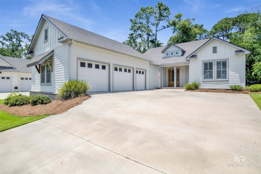 Lovely home in the gated community of Battles Trace with the - Beach Home for sale in Fairhope, Alabama on Beachhouse.com