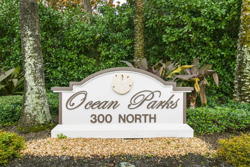 Well maintained 2nd floor condo in the desirable community of - Beach Condo for sale in Jupiter, Florida on Beachhouse.com