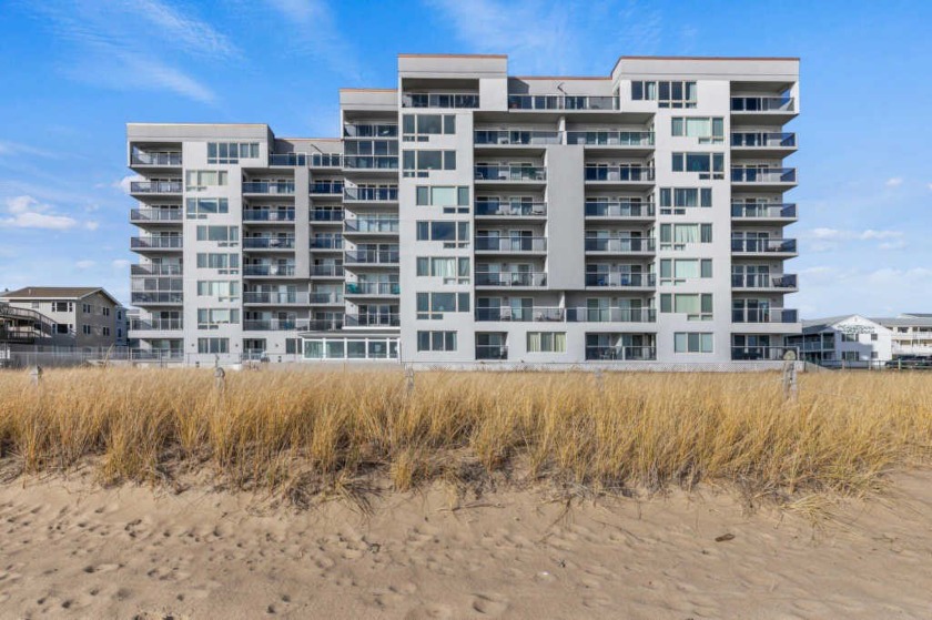 Welcome home! Your life of luxury and relaxation awaits! This - Beach Condo for sale in Old Orchard Beach, Maine on Beachhouse.com