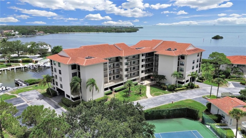 Here is the gem that you have been waiting for!  This is a great - Beach Condo for sale in Tarpon Springs, Florida on Beachhouse.com